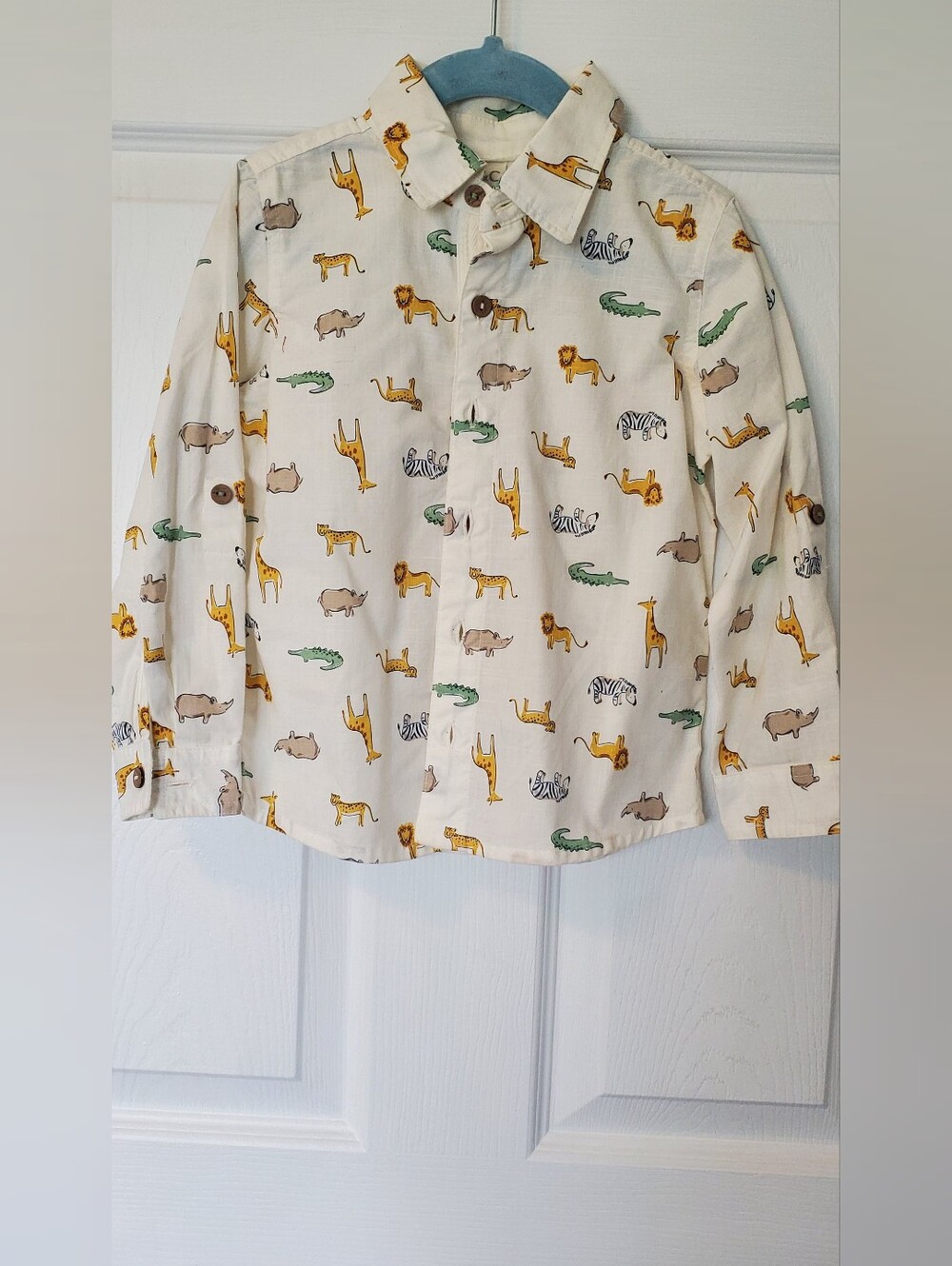 Boys Safari Animal Button-Up Shirt 🦁🦒🐊 Cute Dress Shirt